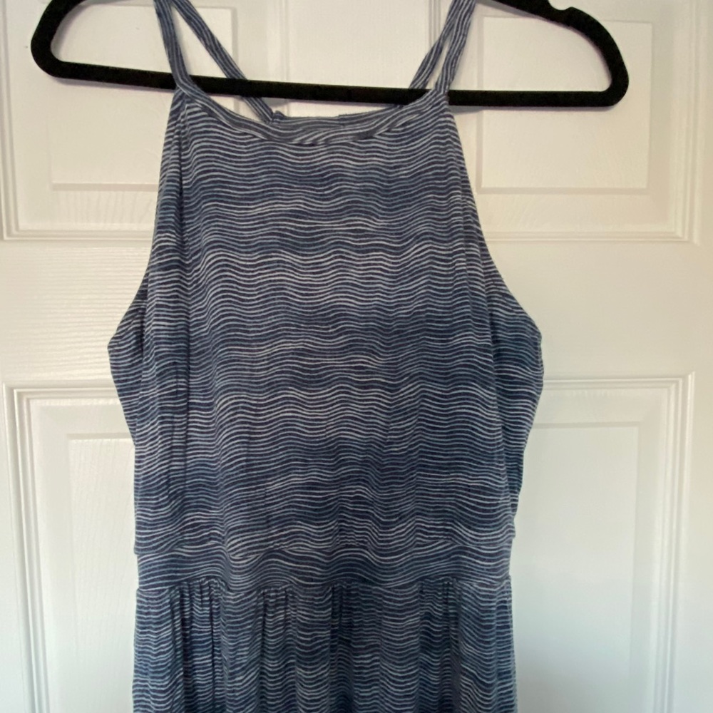 ** OLD NAVY MAXI DRESS **